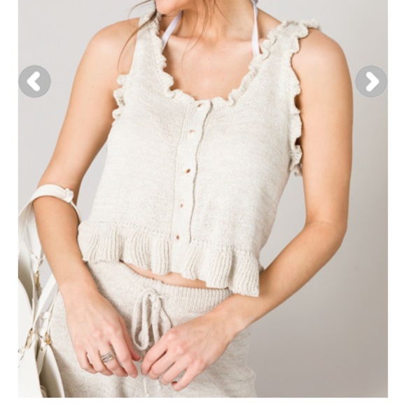 Oatmeal Ruffle Set - Picture 3 of 7